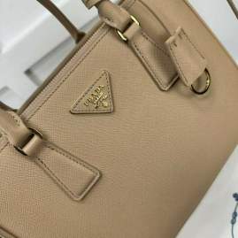 Picture of Prada Handbags _SKUfw208370666fw